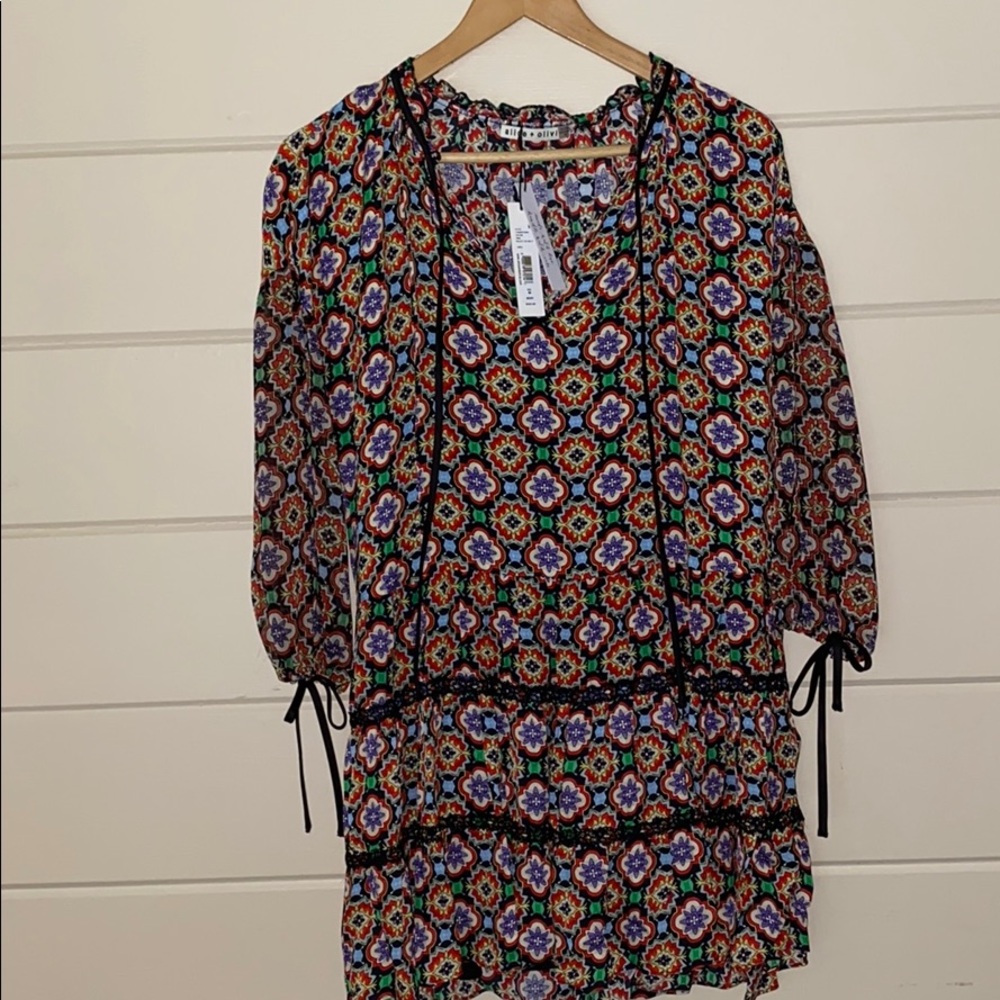 Alice + Olivia Arnette Palace Tile Tiered Tunic Mini Dress Size Medium - Picture 5 of 8